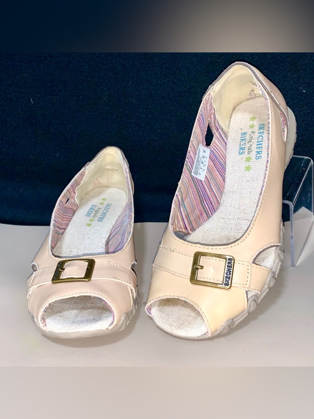Skechers Originals Women’s Cream Leather Cutout Flats - Size 6